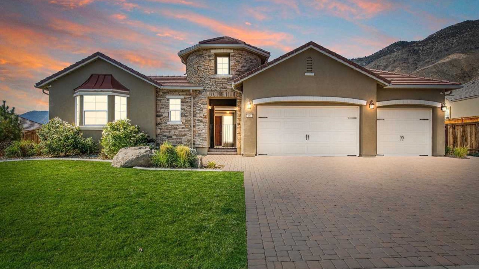 Reno Nevada luxury real estate neighborhood with mountain views and custom homes 2026